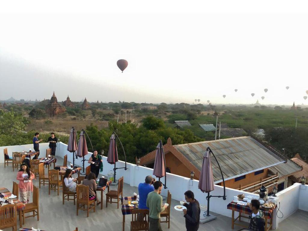 Manisanda Hotel Баган Екстериор снимка