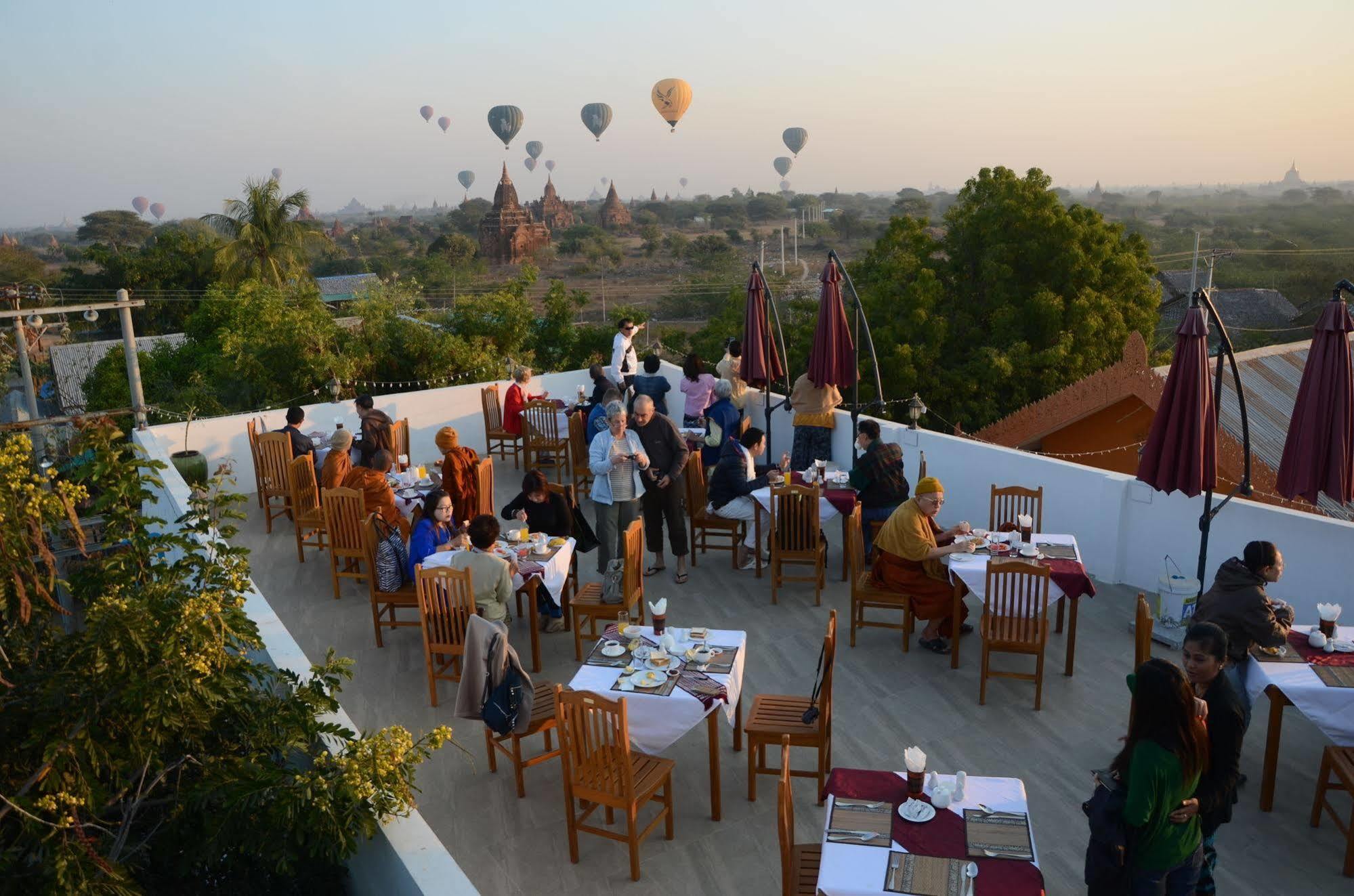 Manisanda Hotel Баган Екстериор снимка